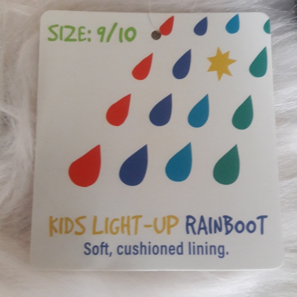 Kids Light-Up Rain/Snow Boots (Hearts) - Picture 5 of 6